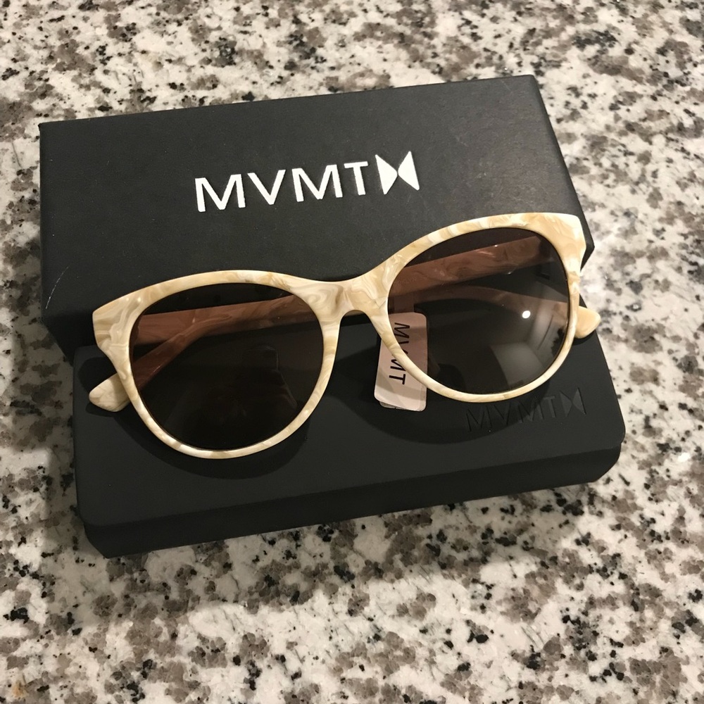 MVMT Brooklyn sunglasses NWT
